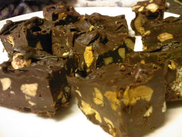 Fudge de chocolate com avels